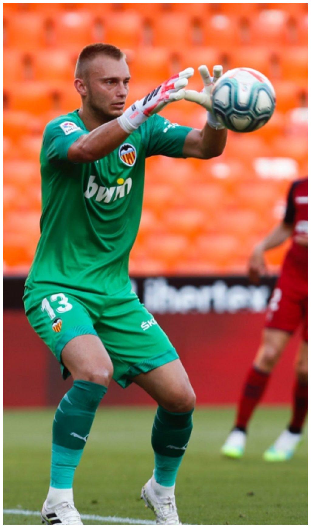 开云体育下载关于广州队加时末段再遭质疑；志在西甲名次提升；信心回归；阵容厚度经受考验的信息